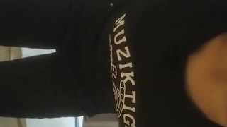 下一篇中文字幕人妻-快餐豪哥1500约炮粉逼艺校兼职妹逼太紧几分钟就把哥搞射了的!