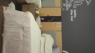赛琳娜的黄金完整翻译版中文-直播 火辣身材的娜扎【沙滩上的贝壳酱】!
