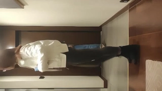 下一篇中文字幕人妻-快餐豪哥1500约炮粉逼艺校兼职妹逼太紧几分钟就把哥搞射了的!