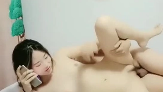 自拍无码精品在线观看-深谷で田植えをする稲作農家の巨乳嫁 観月しおり的的!